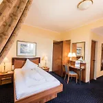 Hotel Goebel's Quellenhof 4*