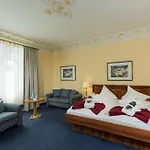 Hotel Goebel's Quellenhof 4*